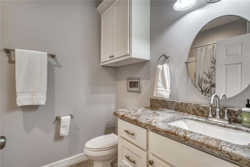 1104 Jennifer Street