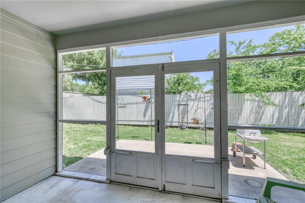 1104 Jennifer Street