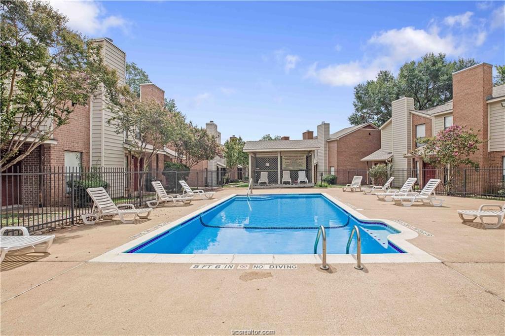 1904 Dartmouth Building I, Unit 1 Street I1