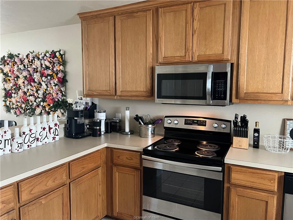 1011 Crepe Myrtle Court