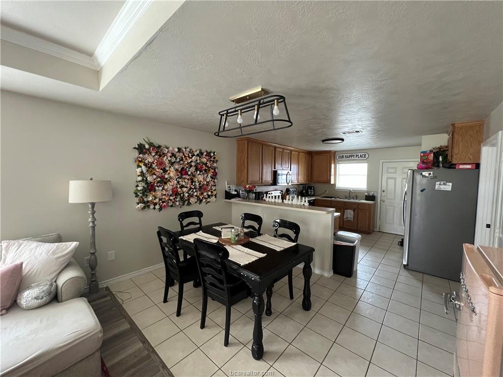 1011 Crepe Myrtle Court