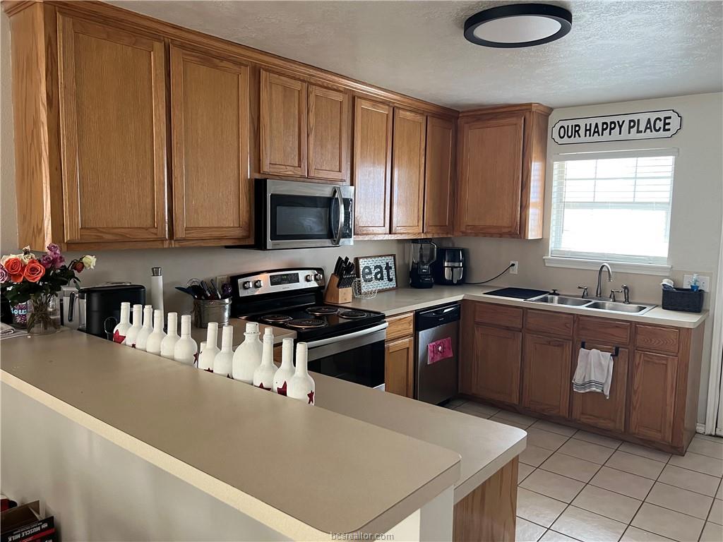 1011 Crepe Myrtle Court