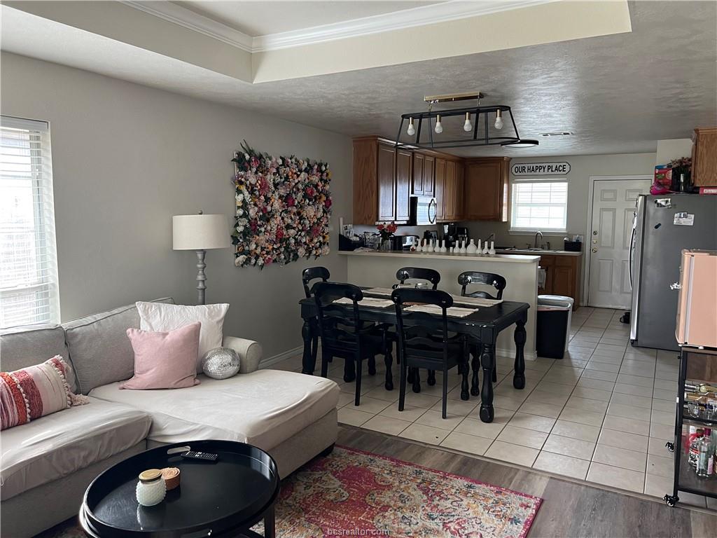 1011 Crepe Myrtle Court