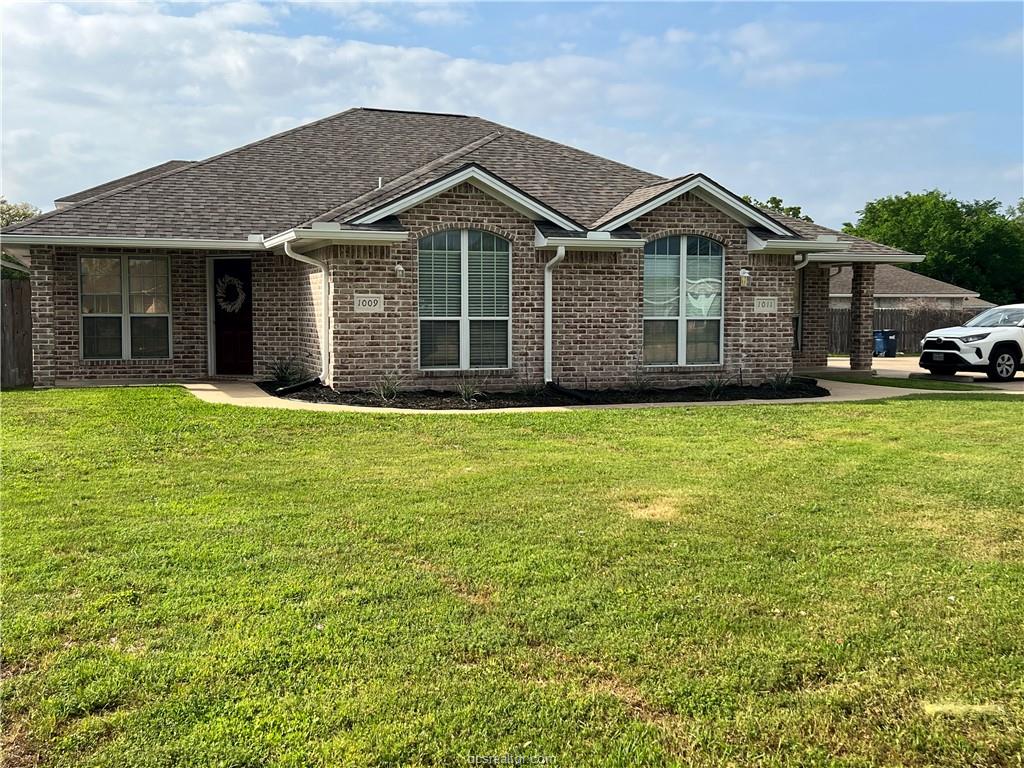 1011 Crepe Myrtle Court