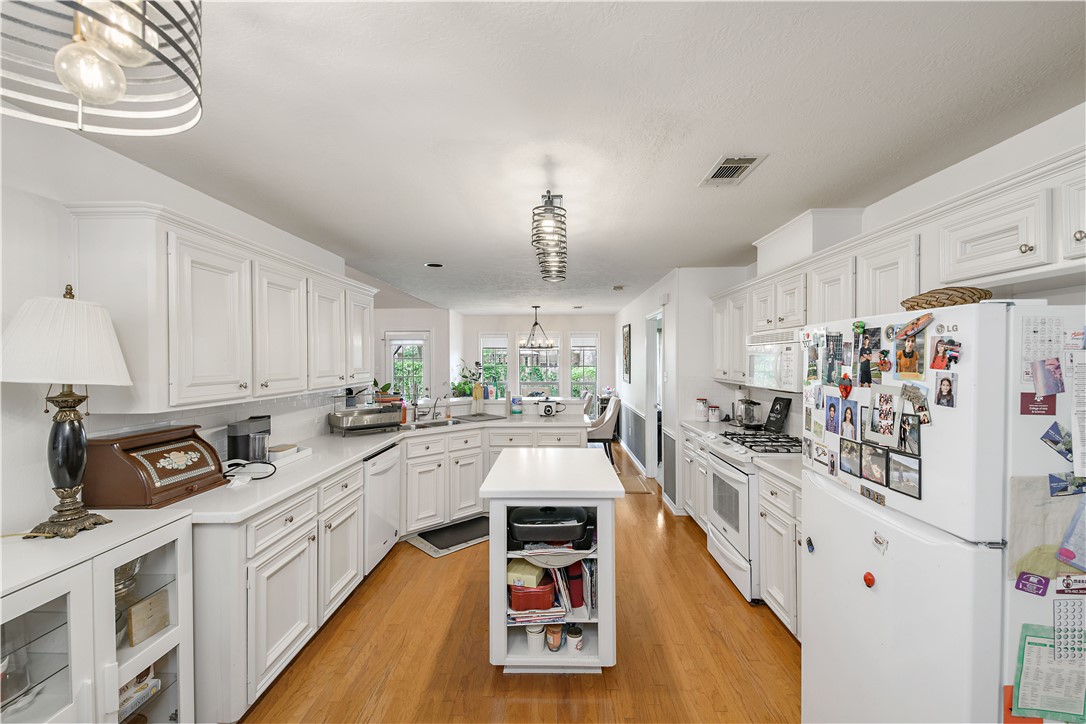 4605 Double Eagle Court