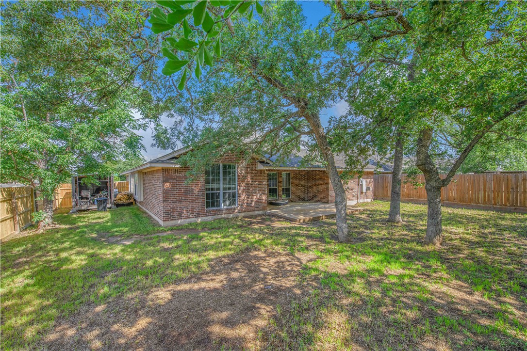 1500 Hunter Creek Drive