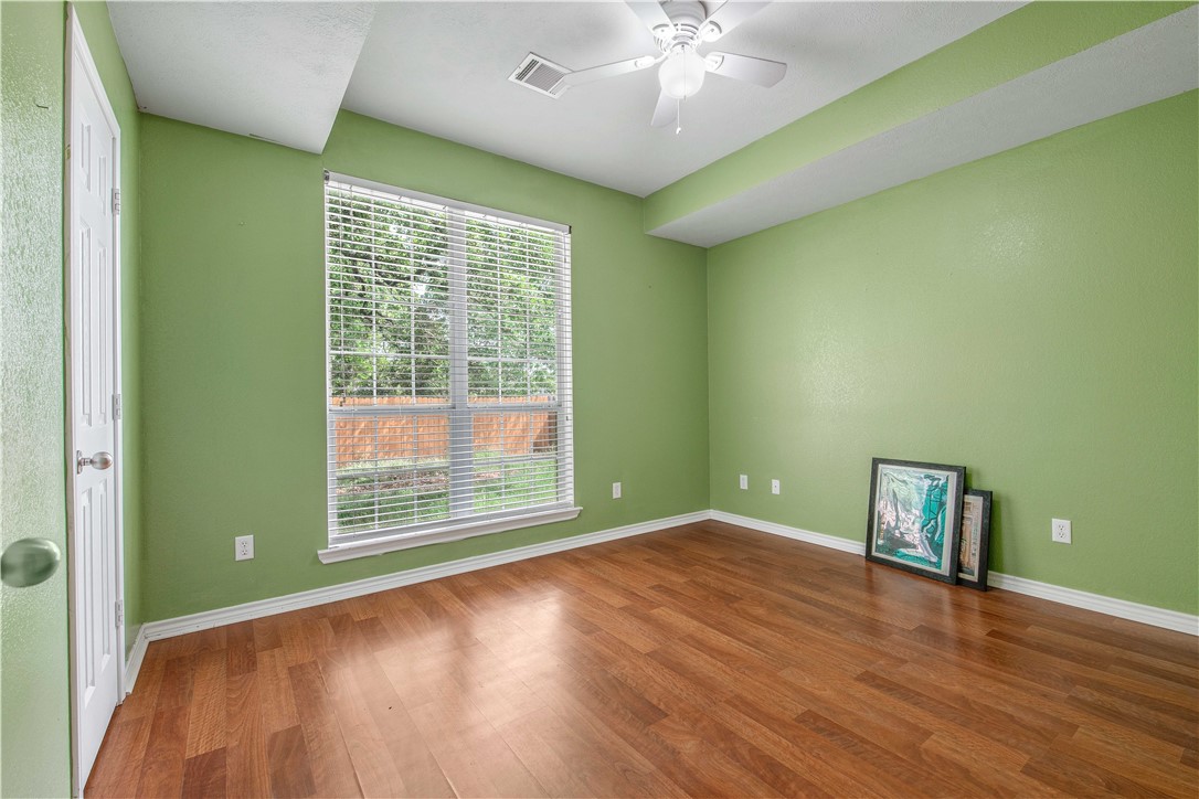 1500 Hunter Creek Drive
