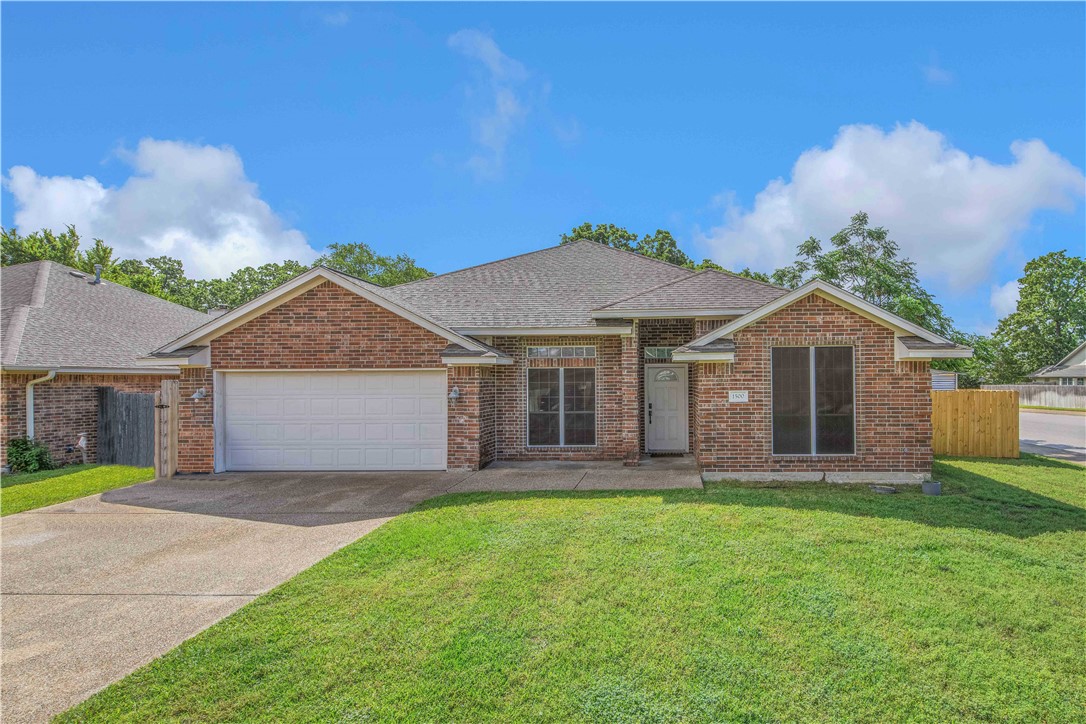 1500 Hunter Creek Drive