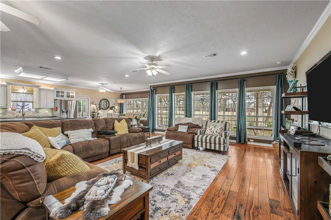 7 Hickory Ridge Lane