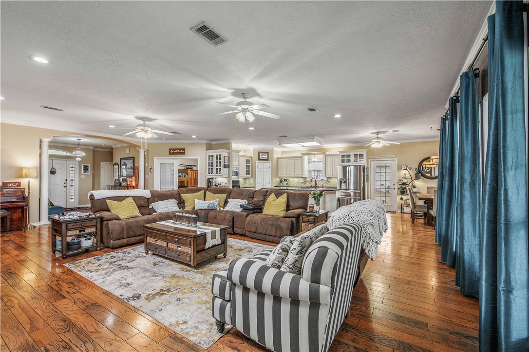 7 Hickory Ridge Lane