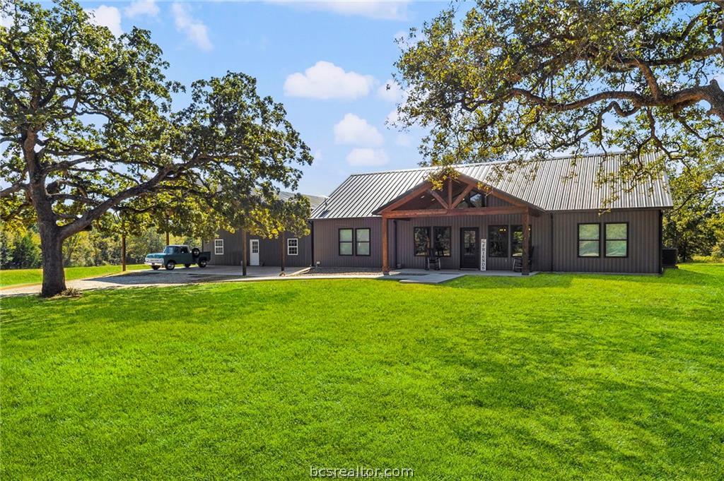 7196 South County Road 458