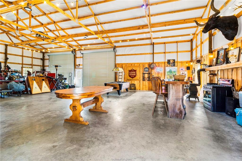 7196 South County Road 458