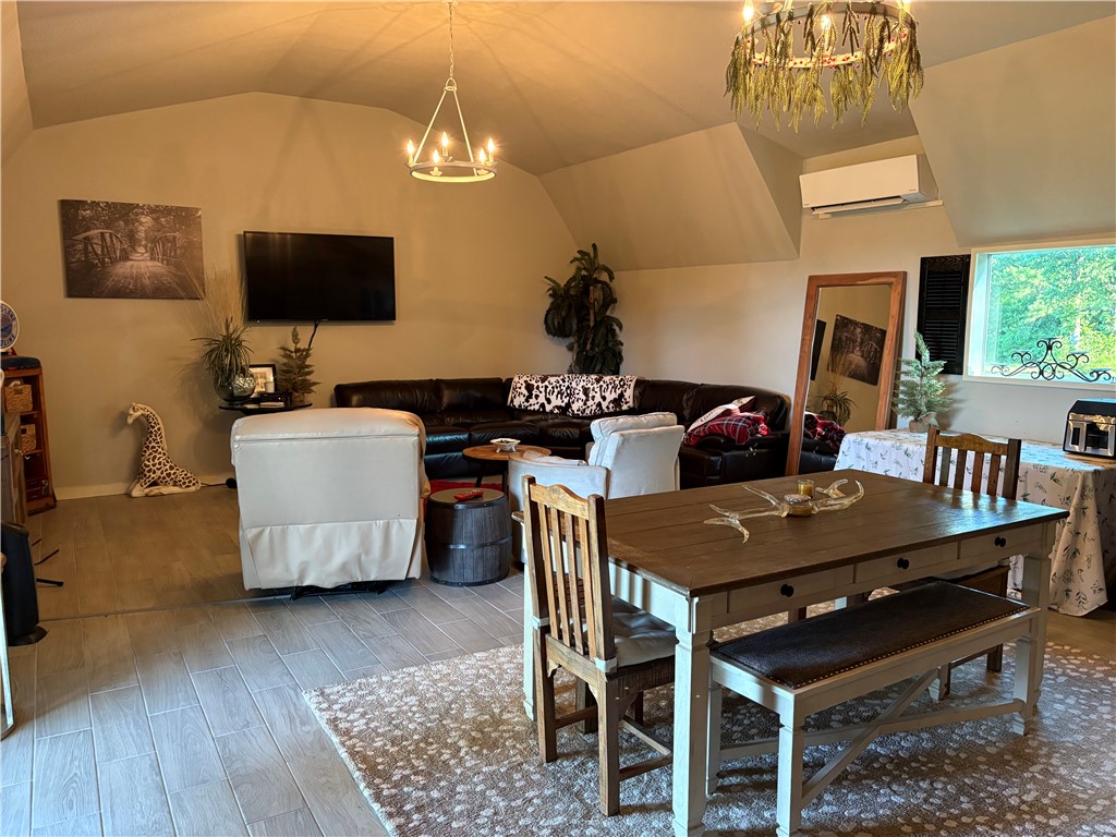3458 Private Road 1425