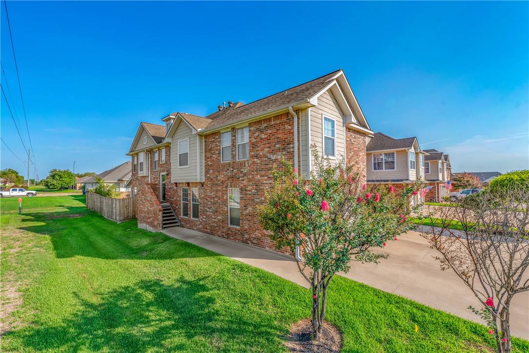 1738 Heath Drive