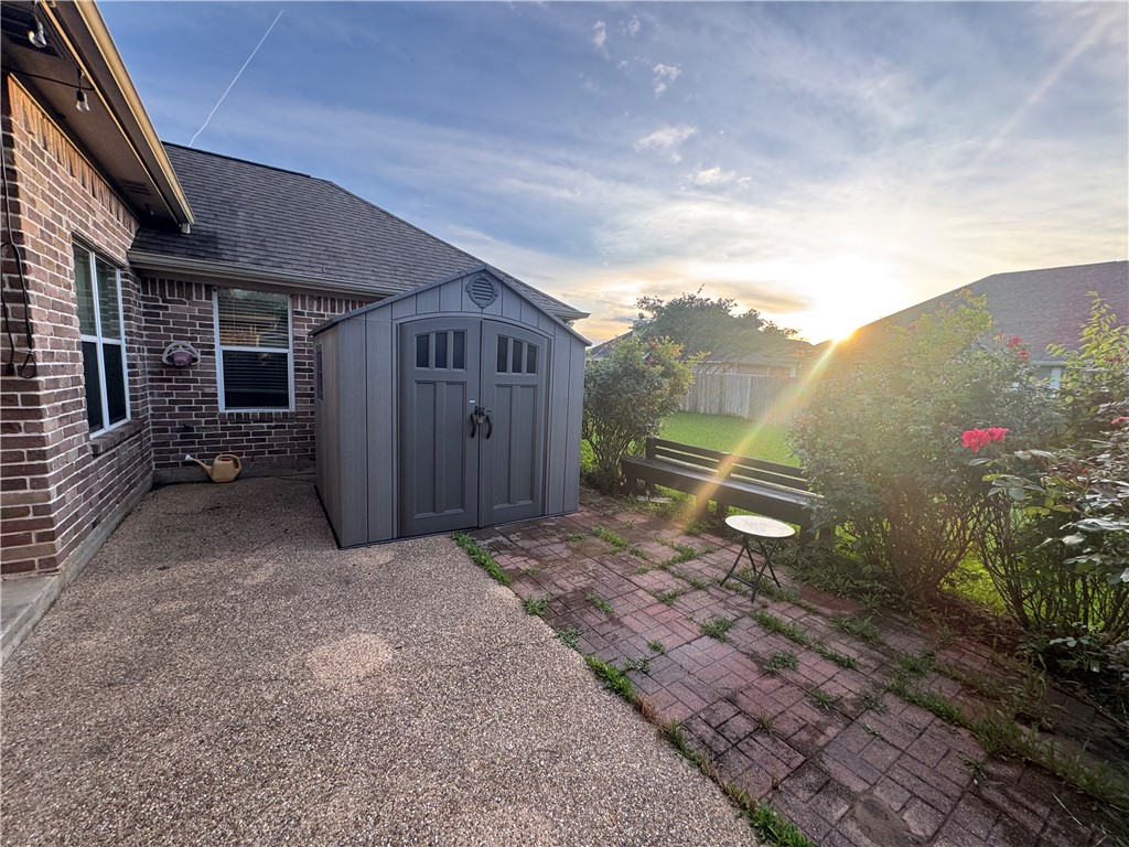 2703 Colony Glen Drive