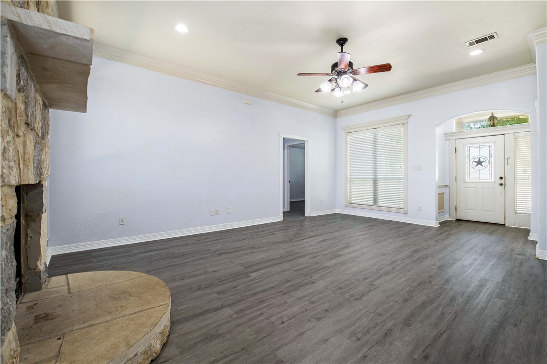 2703 Colony Glen Drive