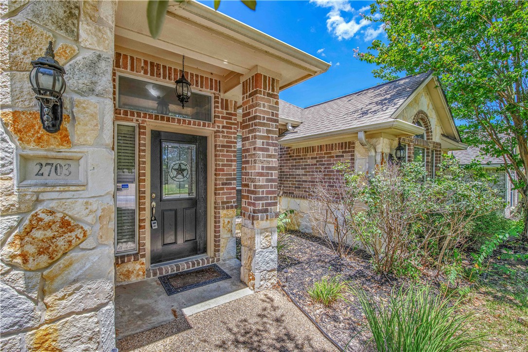 2703 Colony Glen Drive