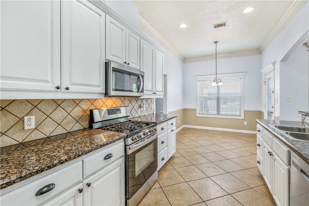 2703 Colony Glen Drive