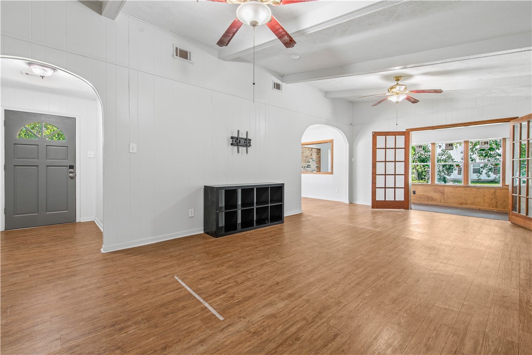 1404 Medina Drive