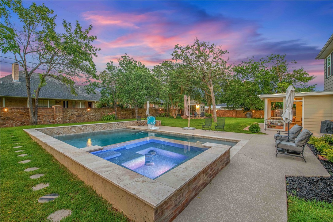 3711 Sunnybrook Lane