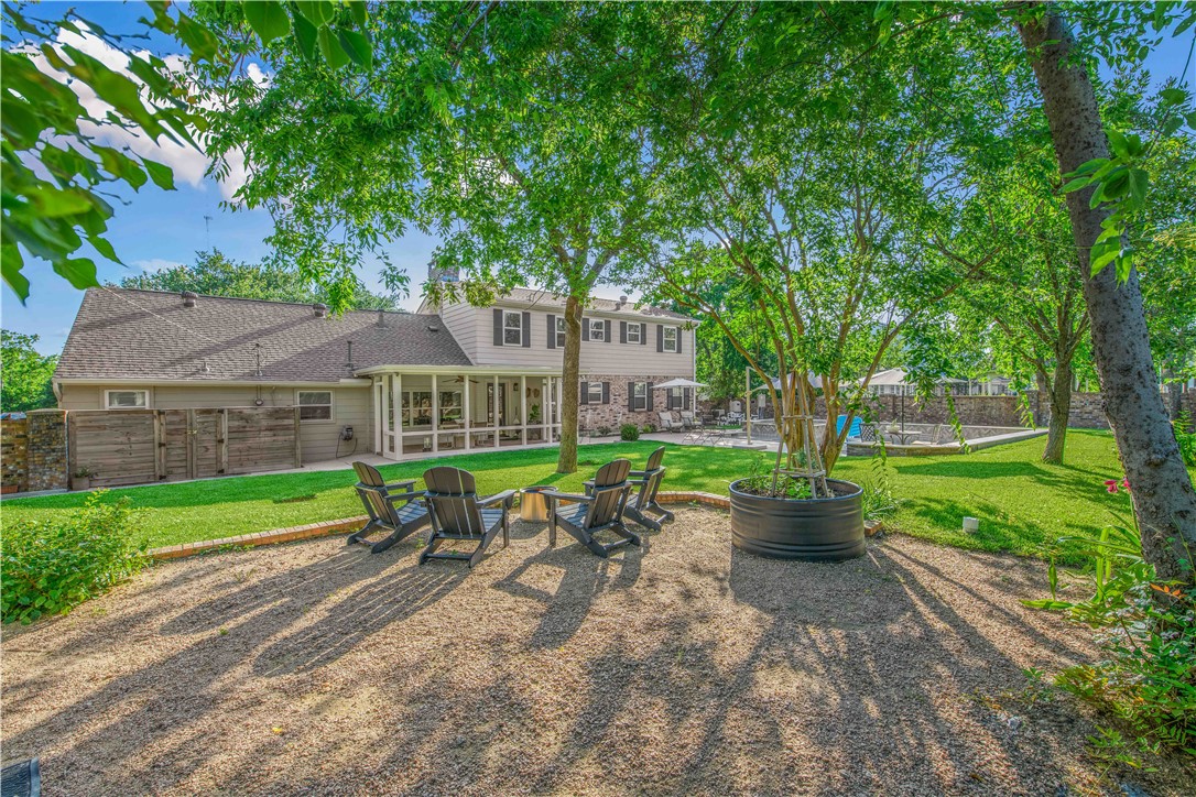 3711 Sunnybrook Lane