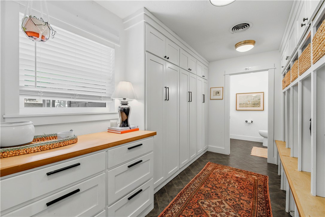 3711 Sunnybrook Lane