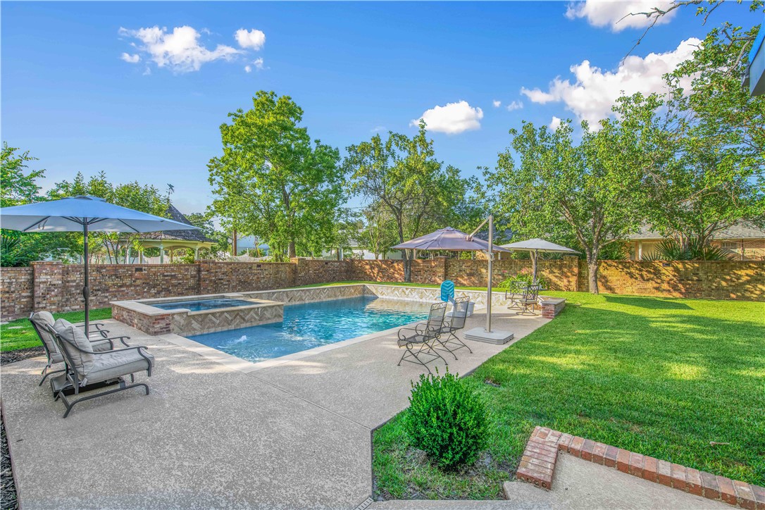 3711 Sunnybrook Lane