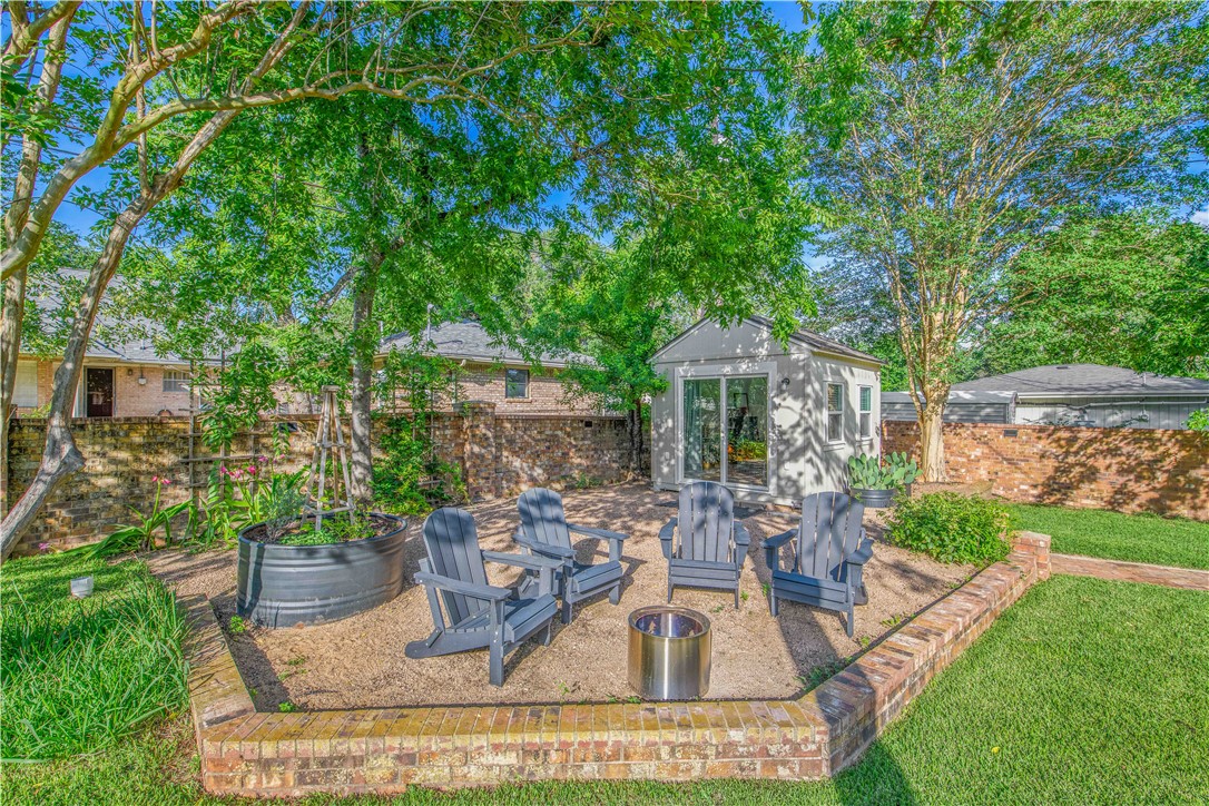 3711 Sunnybrook Lane