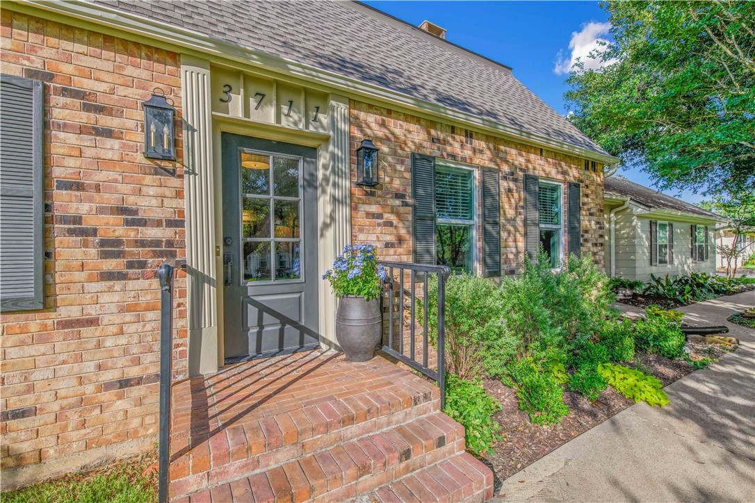 3711 Sunnybrook Lane