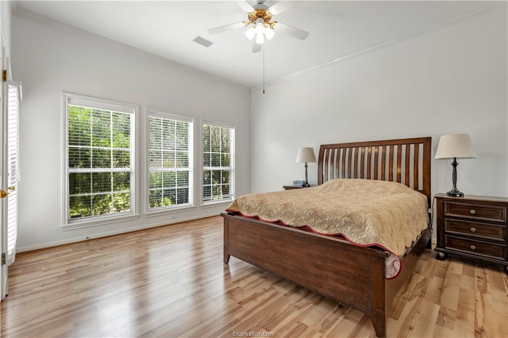 4601 Valley Brook Circle