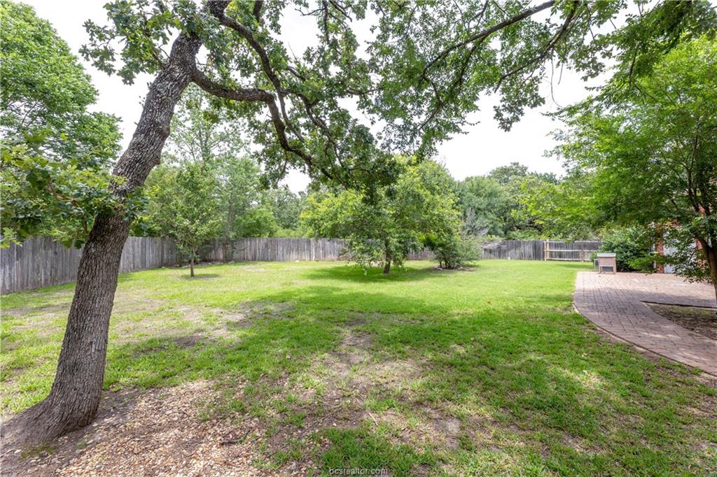 4601 Valley Brook Circle