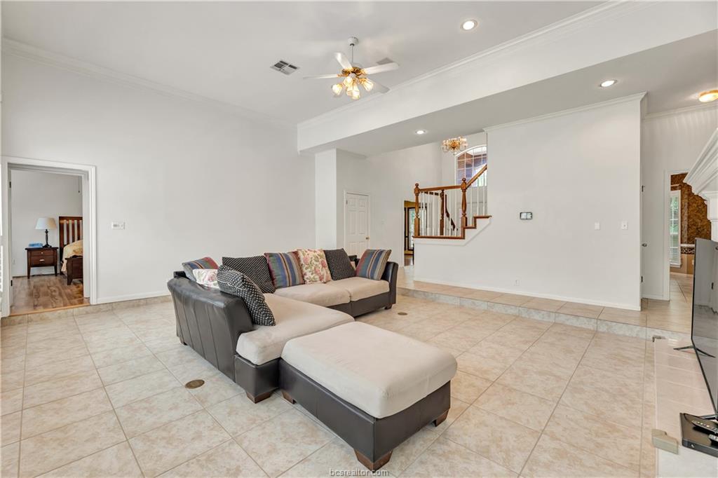 4601 Valley Brook Circle