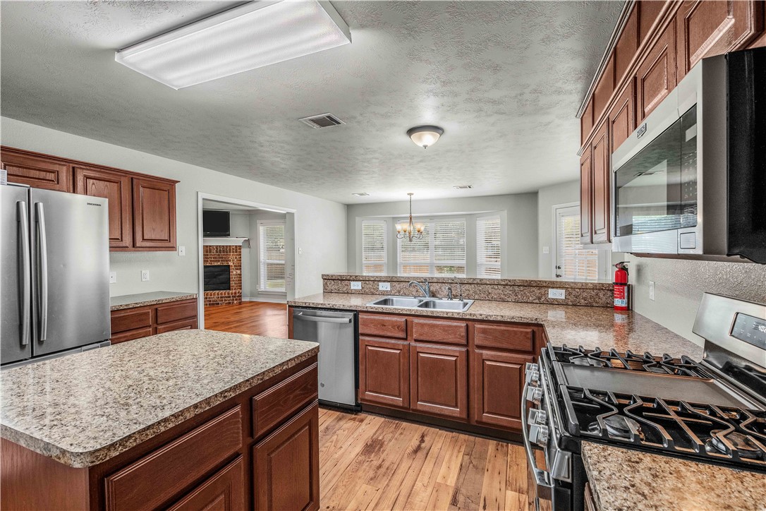 4101 Hunter Creek Drive