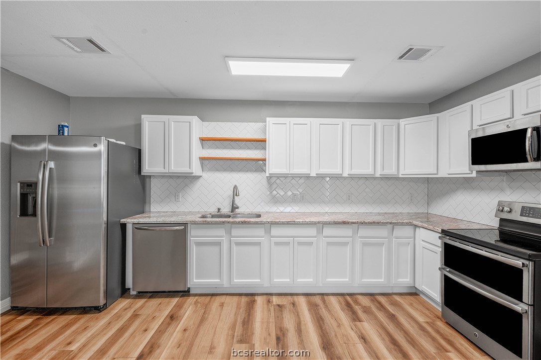 1503 Feather Run Circle