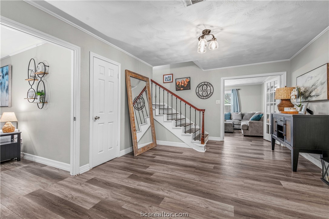 1503 Feather Run Circle