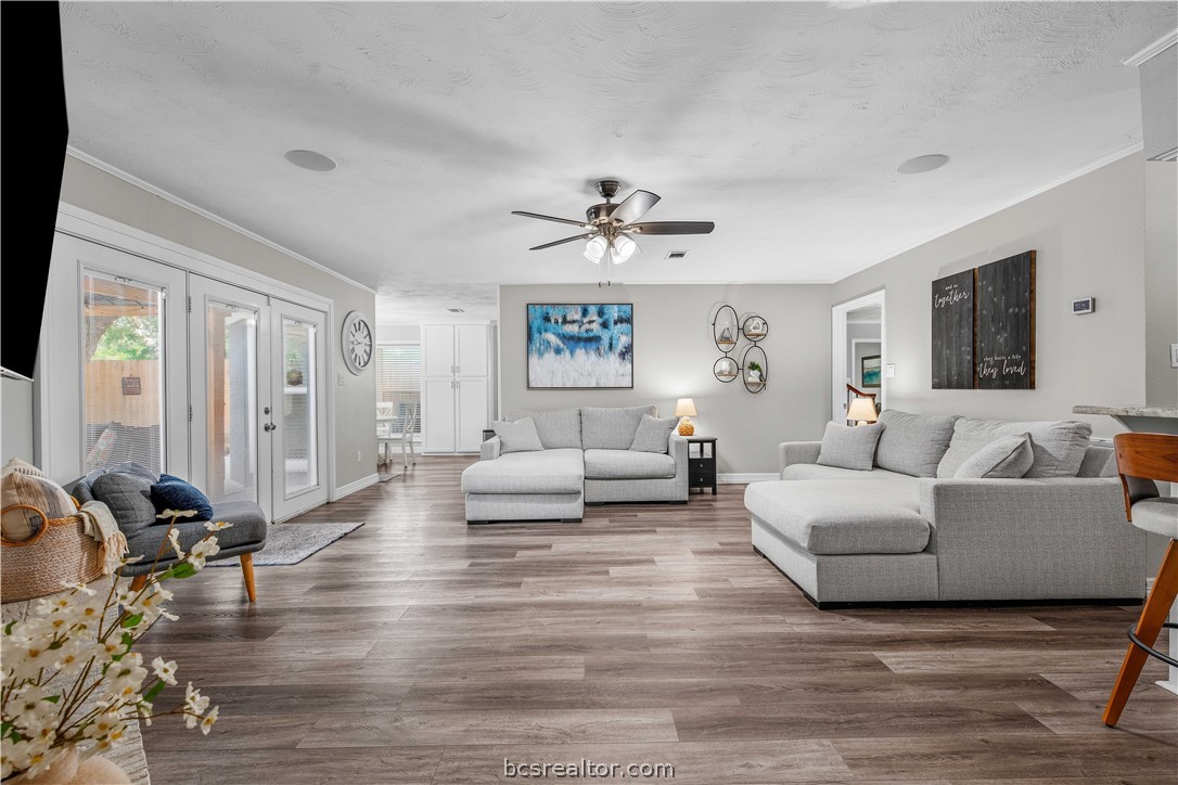 1503 Feather Run Circle