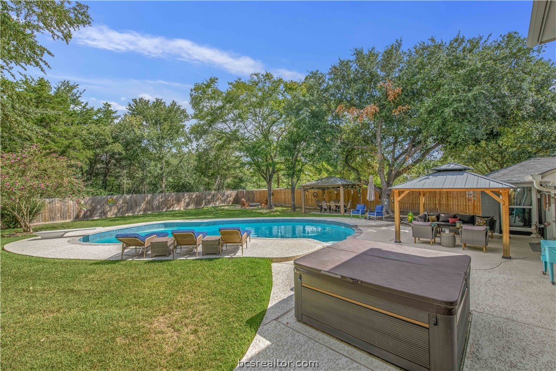 1503 Feather Run Circle