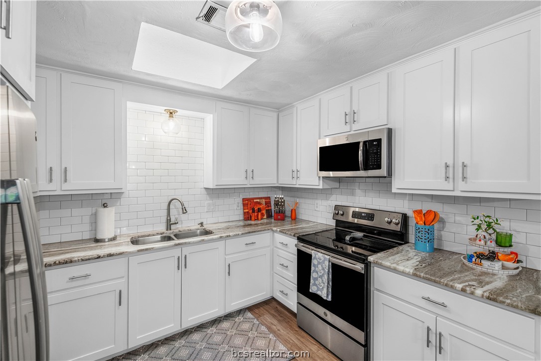 1503 Feather Run Circle