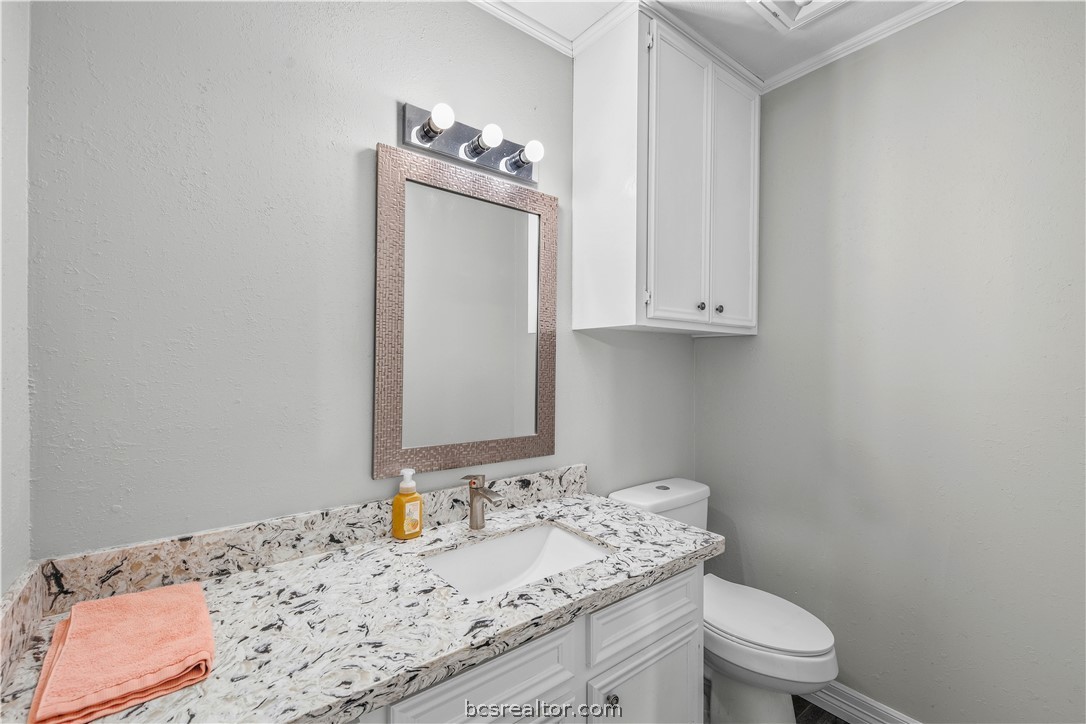 1503 Feather Run Circle