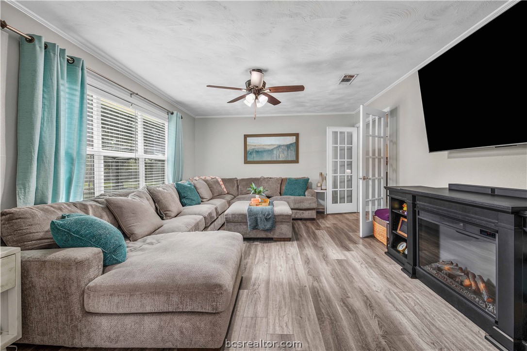 1503 Feather Run Circle