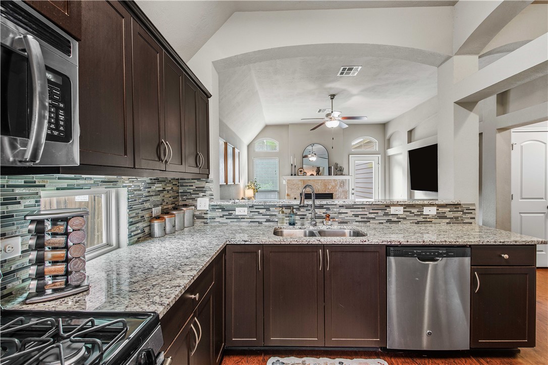3014 Positano Loop