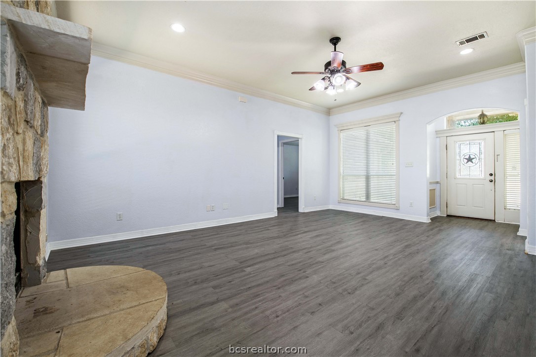 2703 Colony Glen Drive