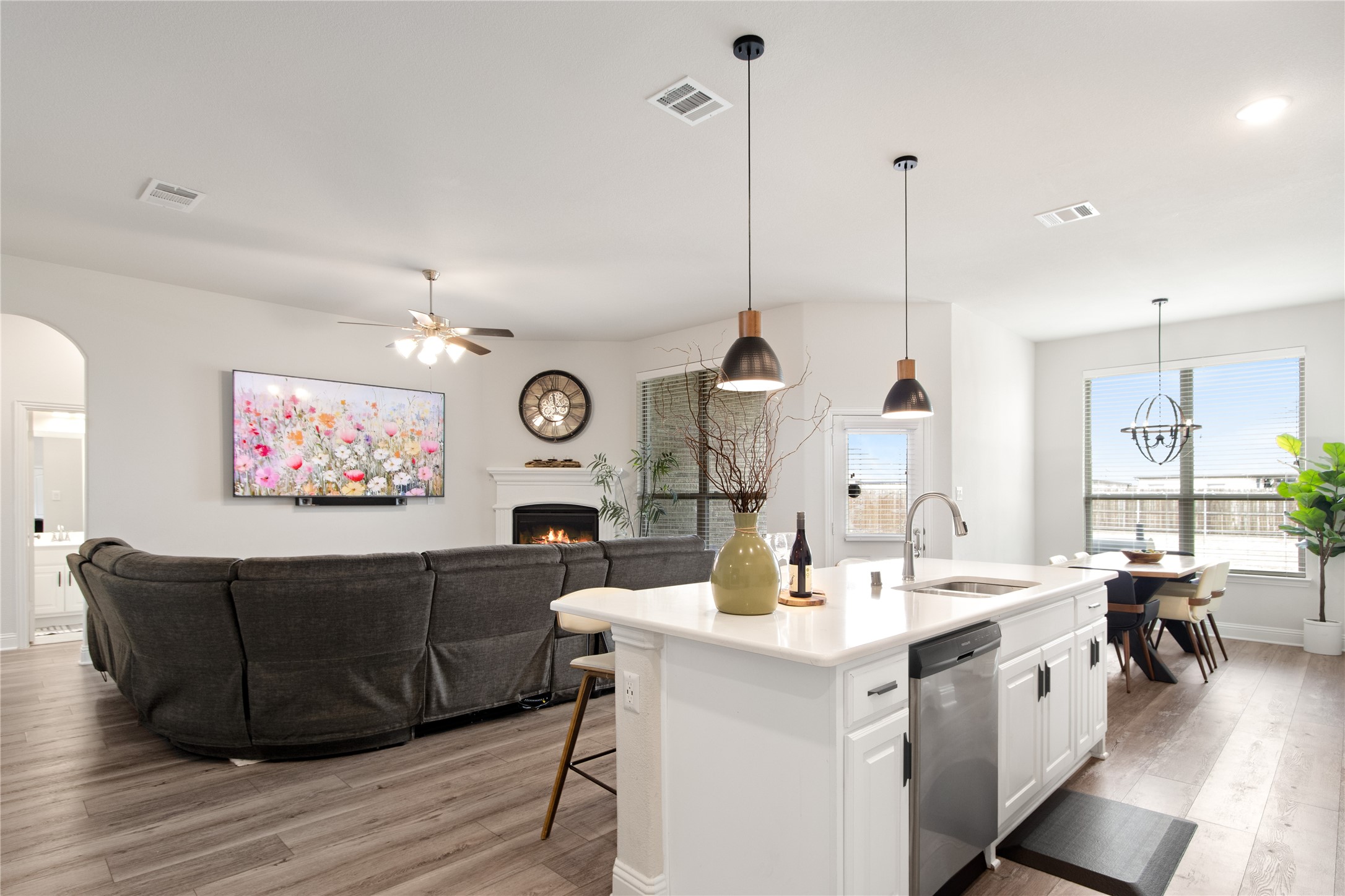 2901 Diamondback Drive