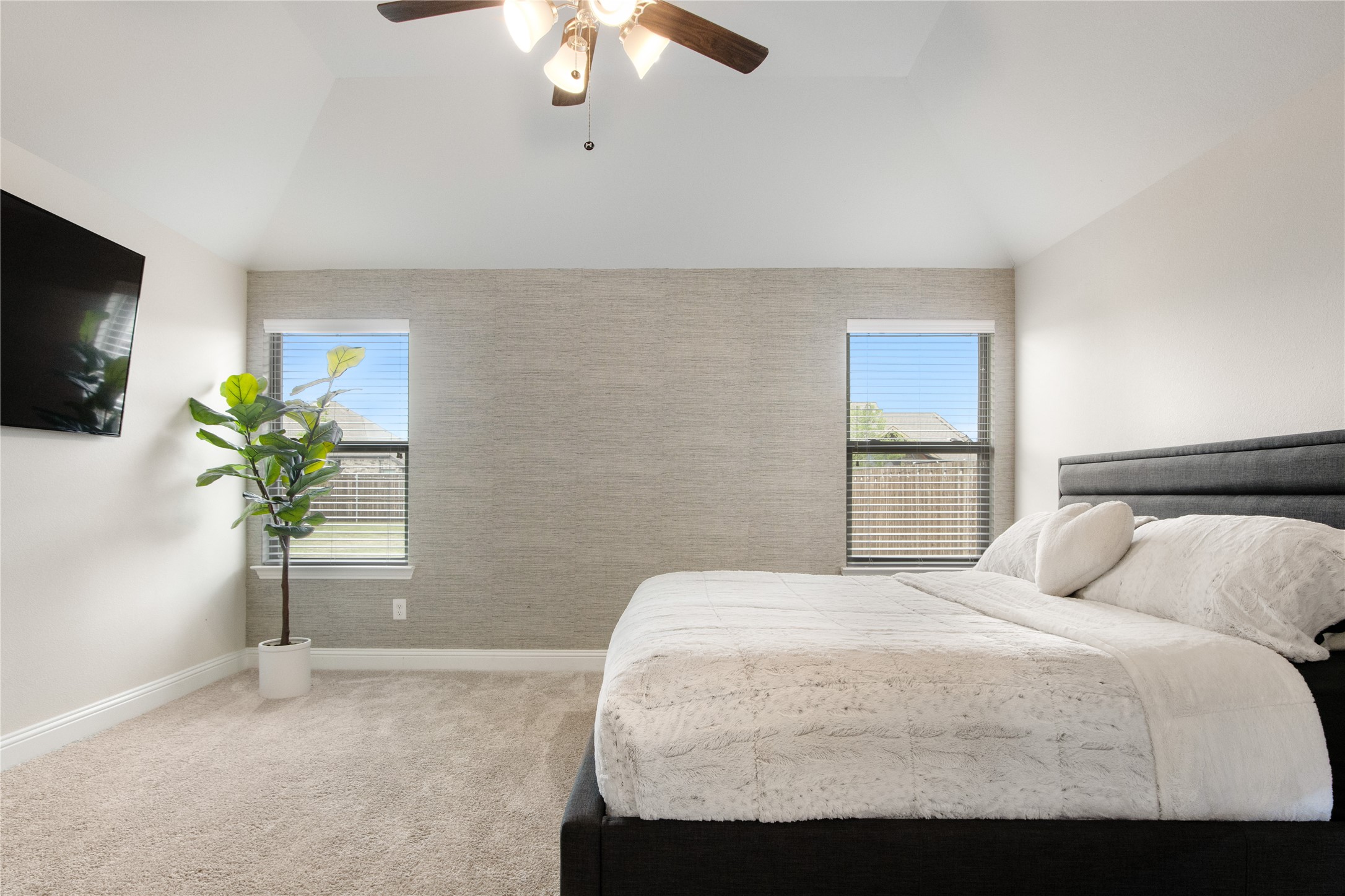 2901 Diamondback Drive
