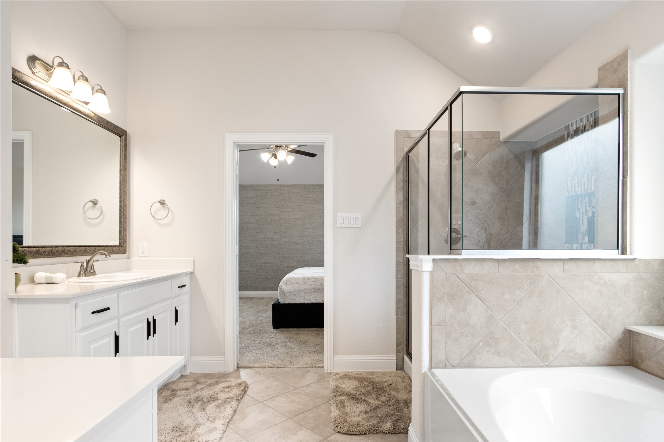 2901 Diamondback Drive