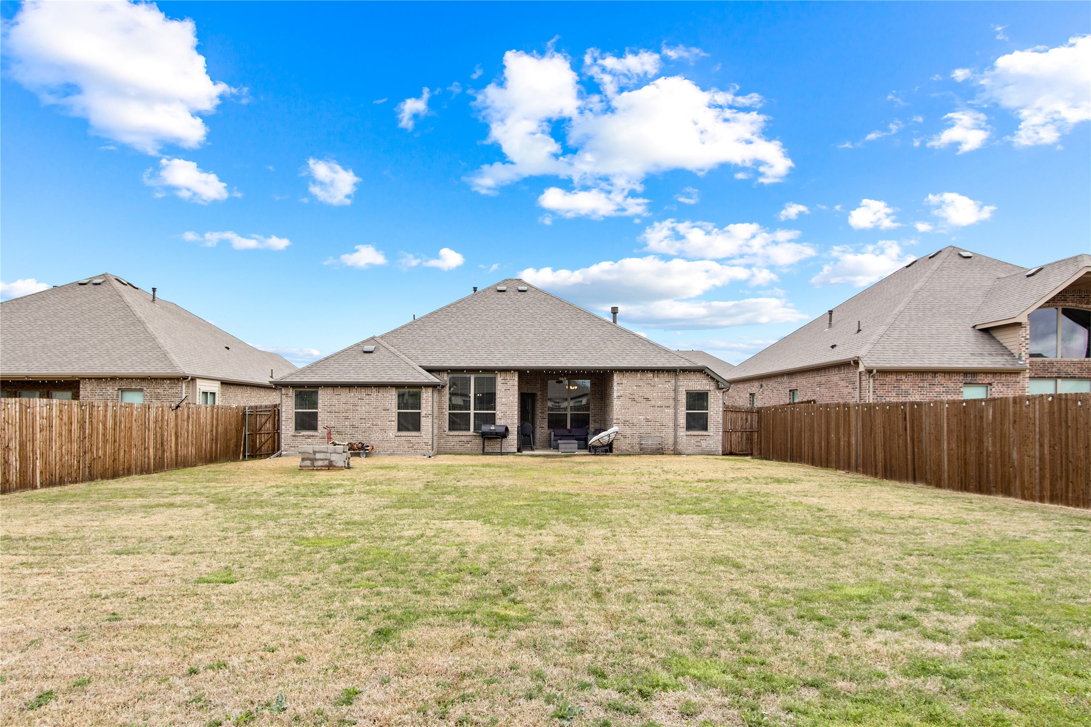 2901 Diamondback Drive