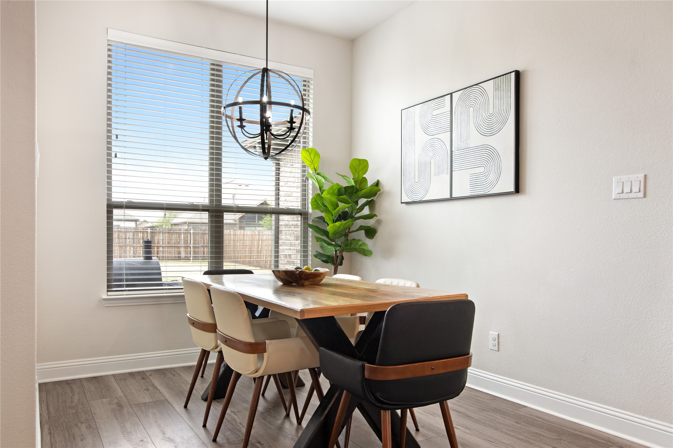 2901 Diamondback Drive