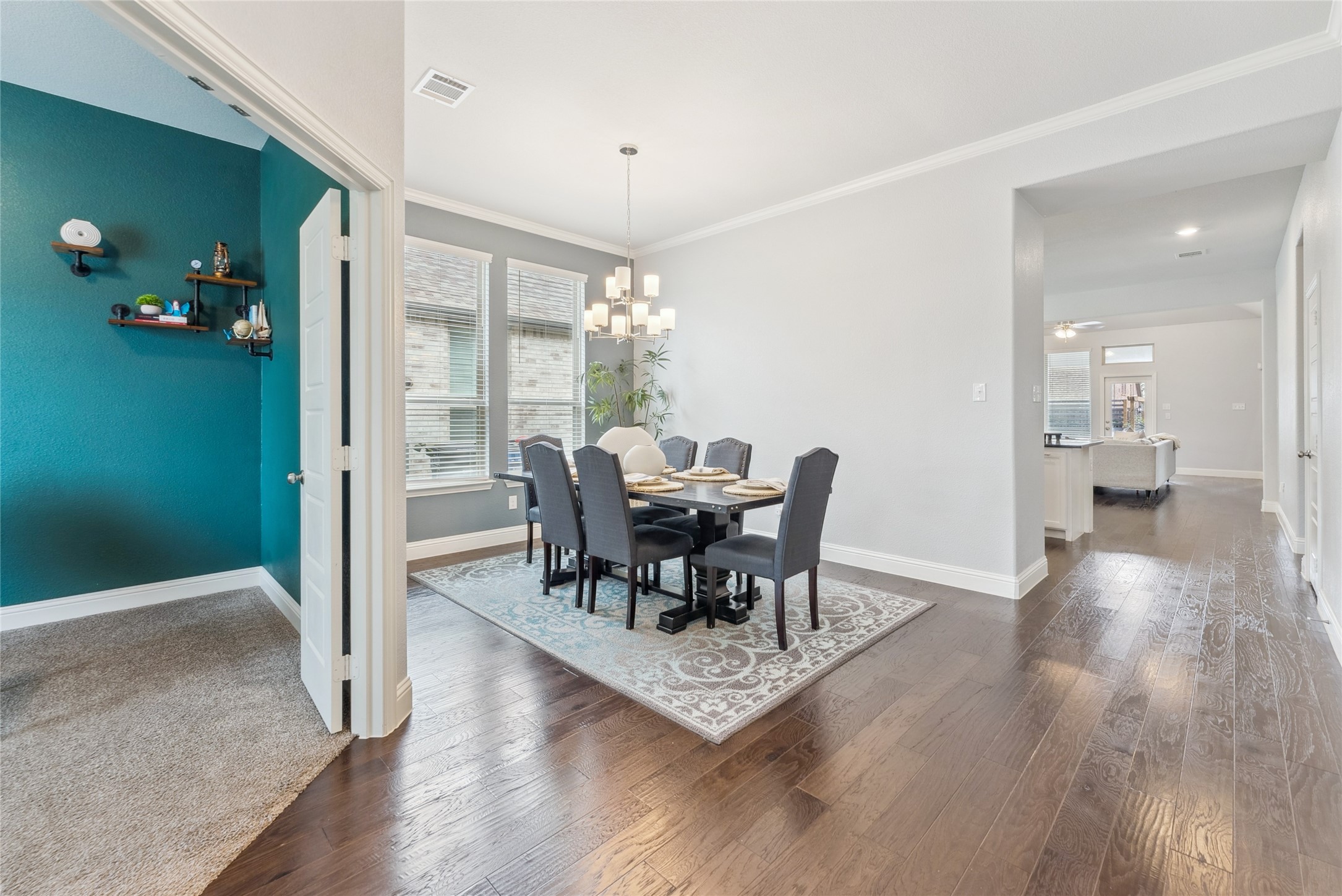 3414 Charleston Drive