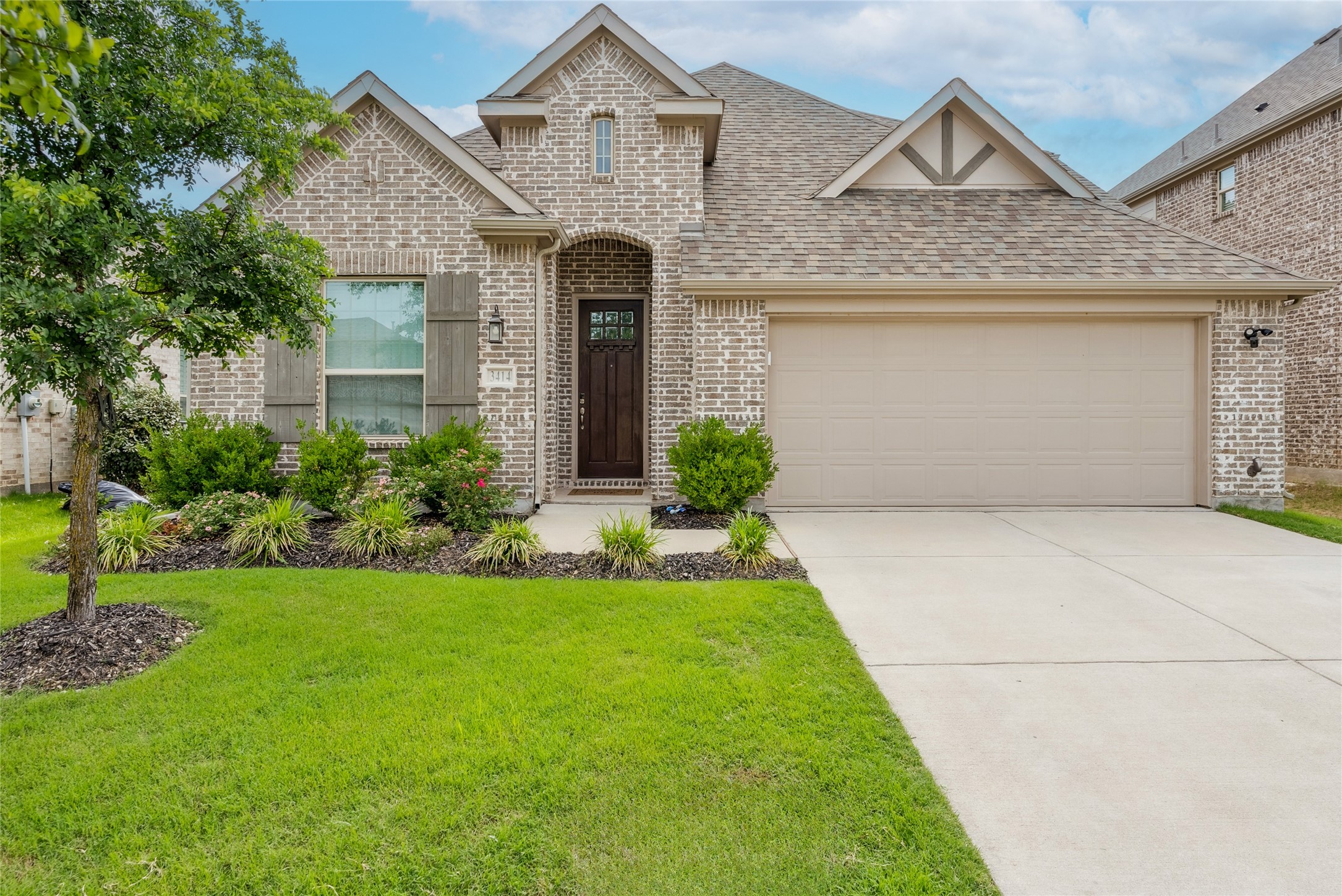 3414 Charleston Drive