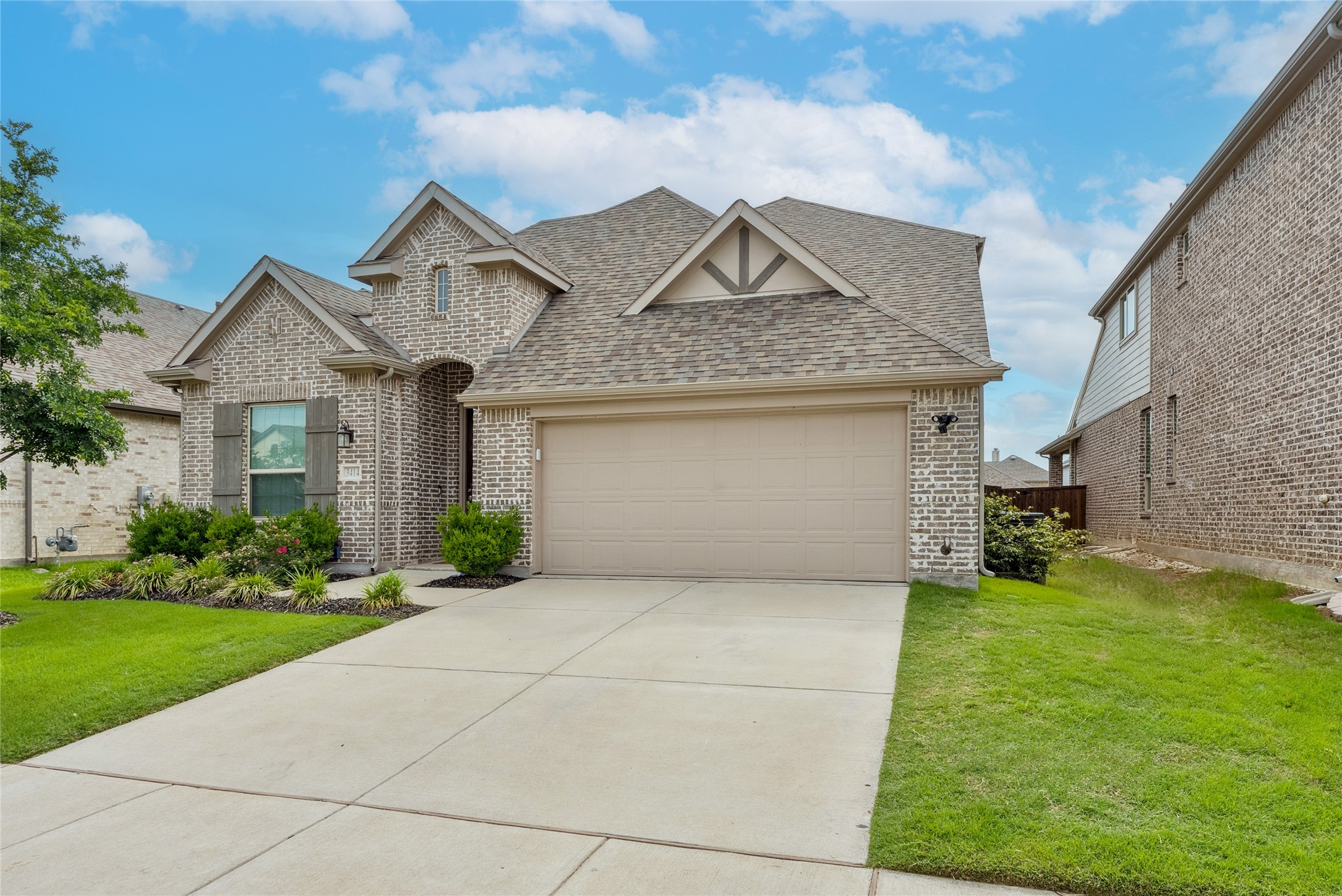 3414 Charleston Drive